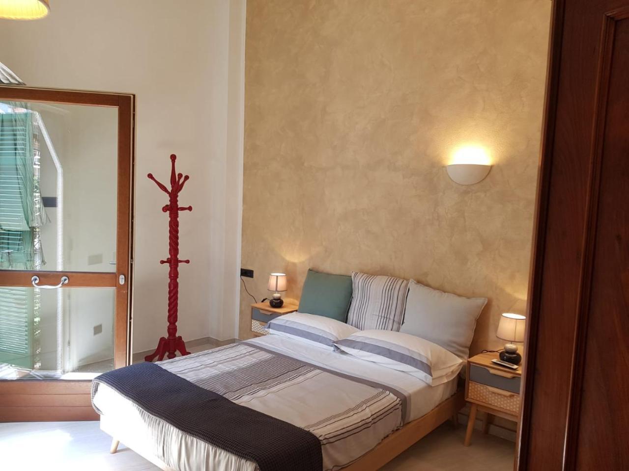 bellissima camera CAROLINA23 Bed and Breakfast Levanto Esterno foto