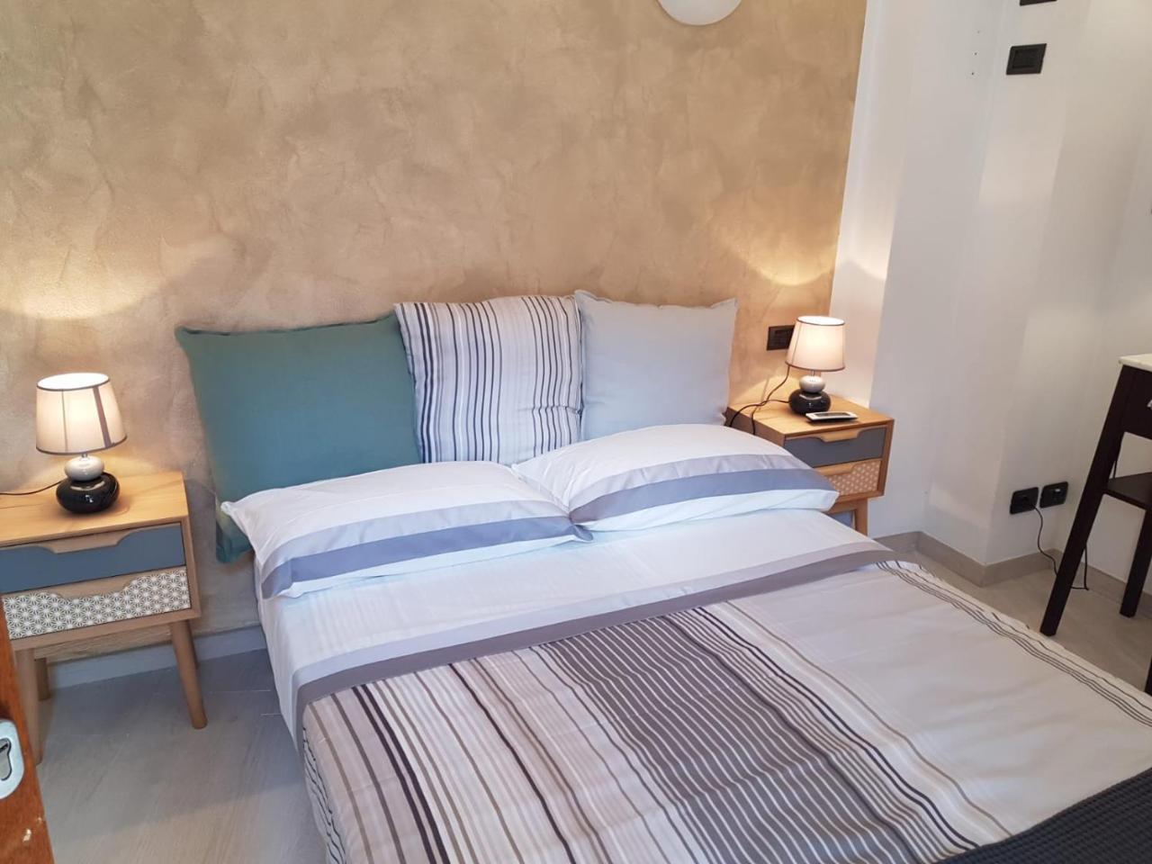 bellissima camera CAROLINA23 Bed and Breakfast Levanto Esterno foto
